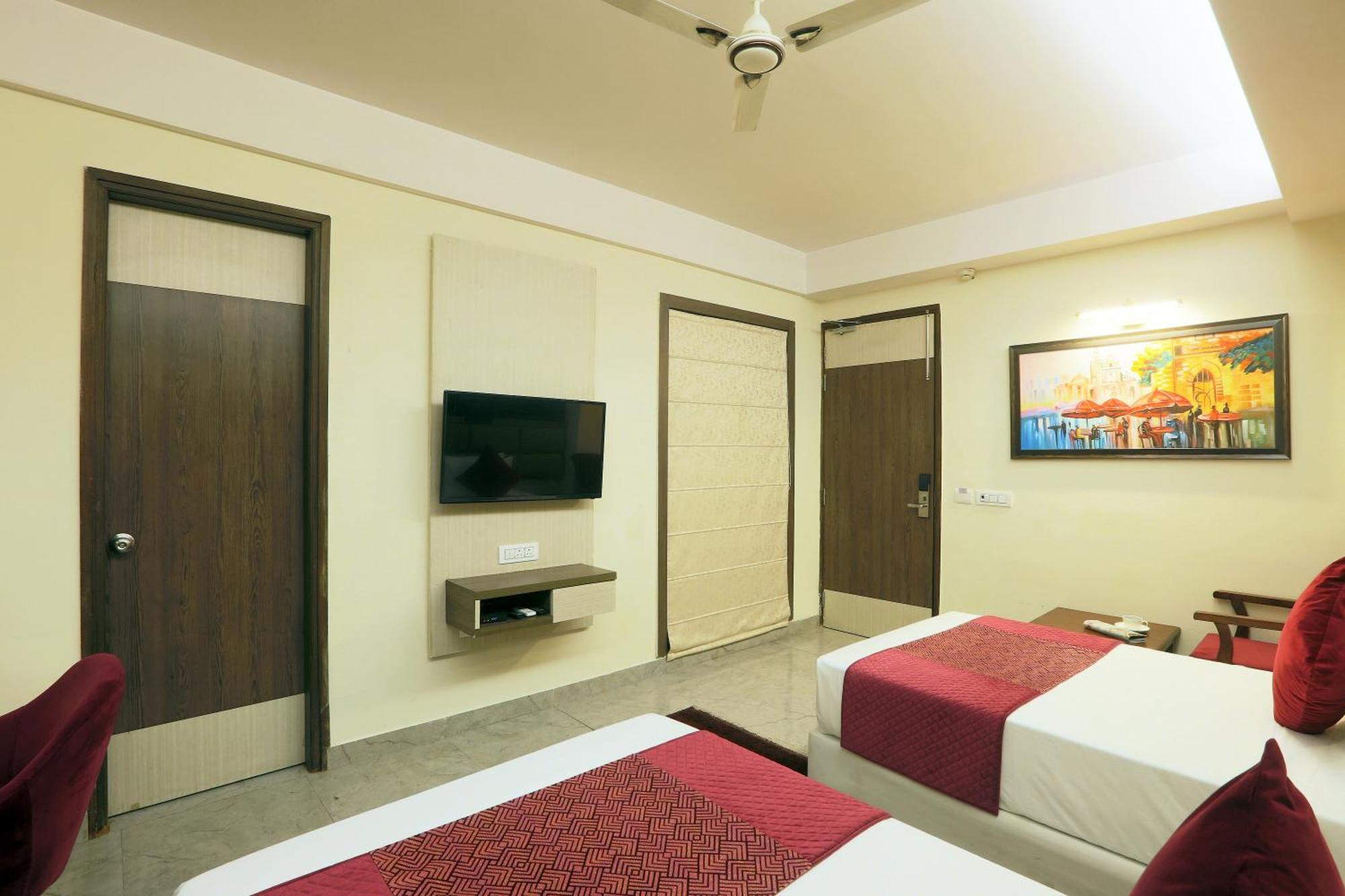Hotel Oxmo Delhi Airport With Free Airport Transsfer ニューデリー エクステリア 写真